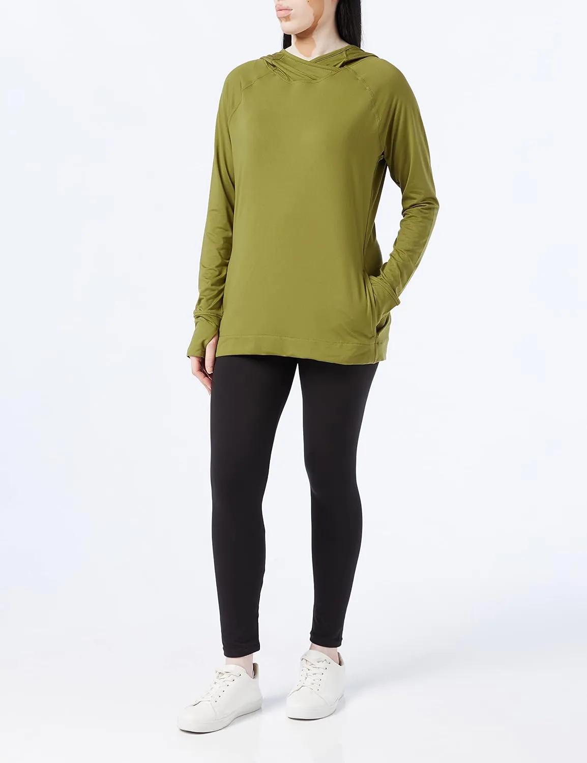 Amazon Essentials Women's Brushed Tech Stretch Popover Hoodie (Available in Plus Size)