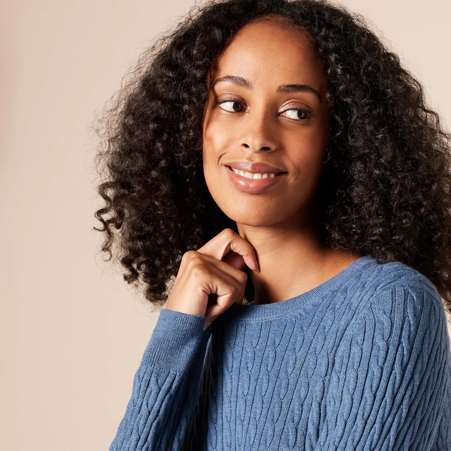Amazon Essentials Women's Lightweight Long-Sleeve Cable Crewneck Sweater (Available in Plus Size)