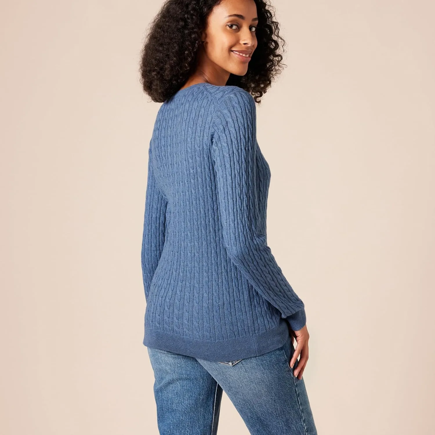 Amazon Essentials Women's Lightweight Long-Sleeve Cable Crewneck Sweater (Available in Plus Size)