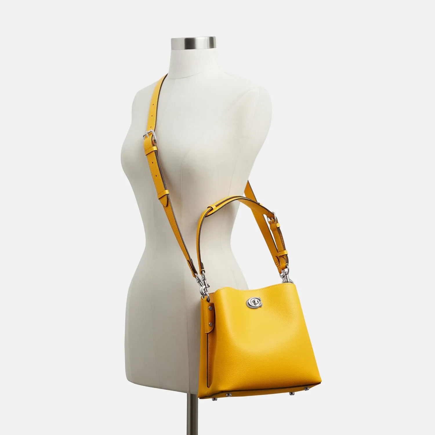 Coach Willow Bucket, Canary