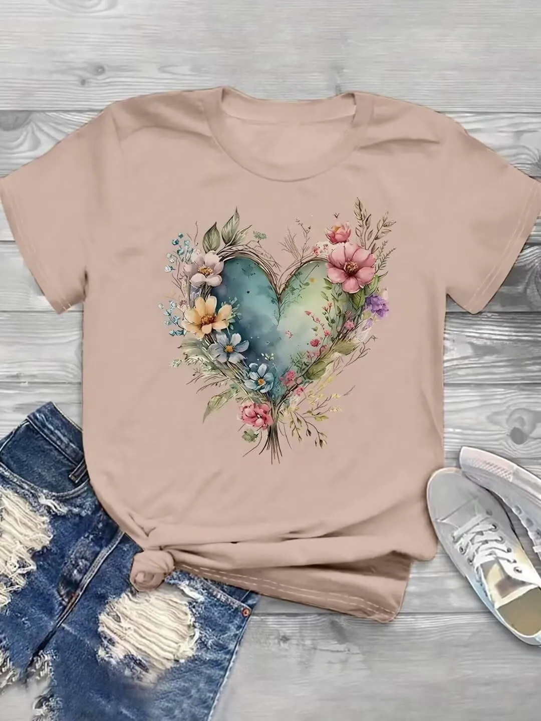 Heart Shaped Floral T Shirt for Women Boho Floral Wildflowers Graphic Tee Casual Round Neck Short Sleeve Shirt Tops